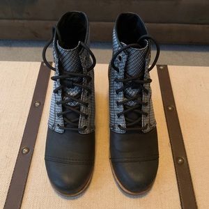 Sorel PDX Wedge black and silver size 10.5